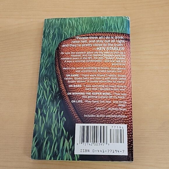 6 paperback books about football - Picture 11 of 15